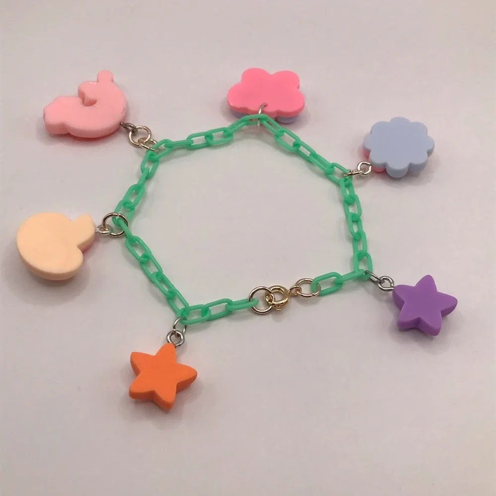 Handmade Kawaii Resin Charm Bracelet - Picture 5 of 6